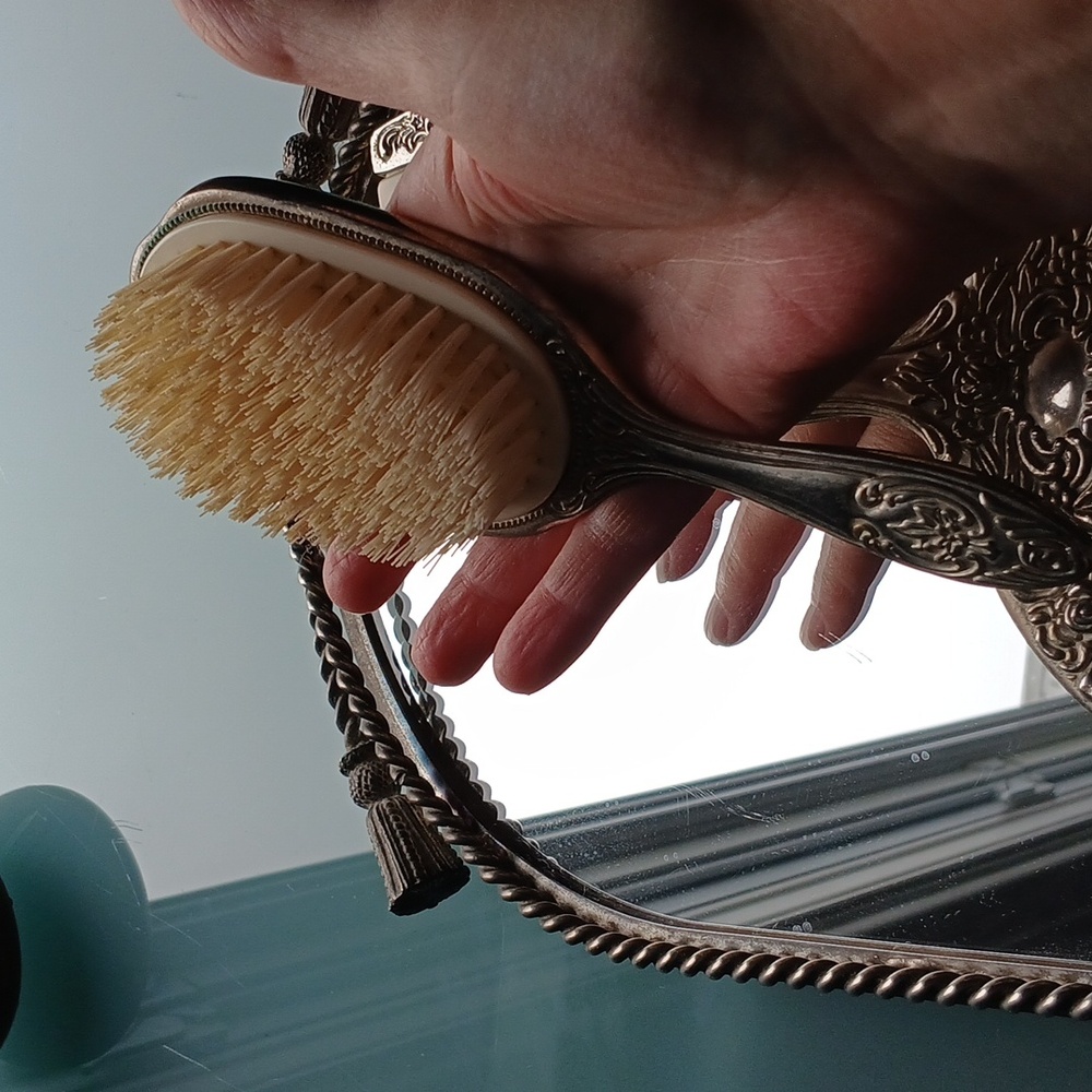 Vintage Ladies grooming Mirror, Brush and Comb. - Picture 9 of 11